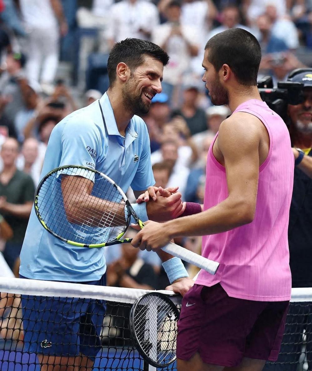 KAIYUN-德约科维奇在日本队比赛中问鼎冠军，连败引发热议！的简单介绍