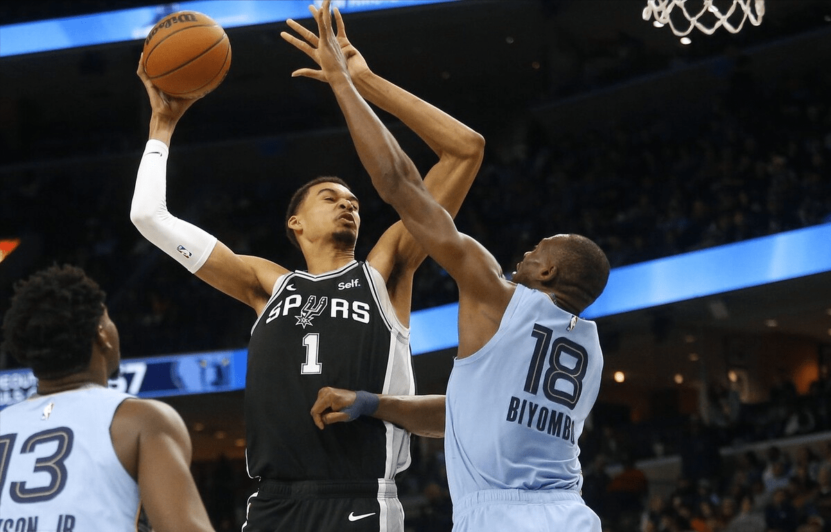 德罗巴爆冷击败加拿大队,出色防守引爆全场!的简单介绍 德罗巴爆冷击败加拿大队,出色防守引爆全场!的简单介绍